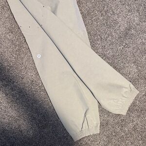 lululemon athletica Men's Light Gray Joggers